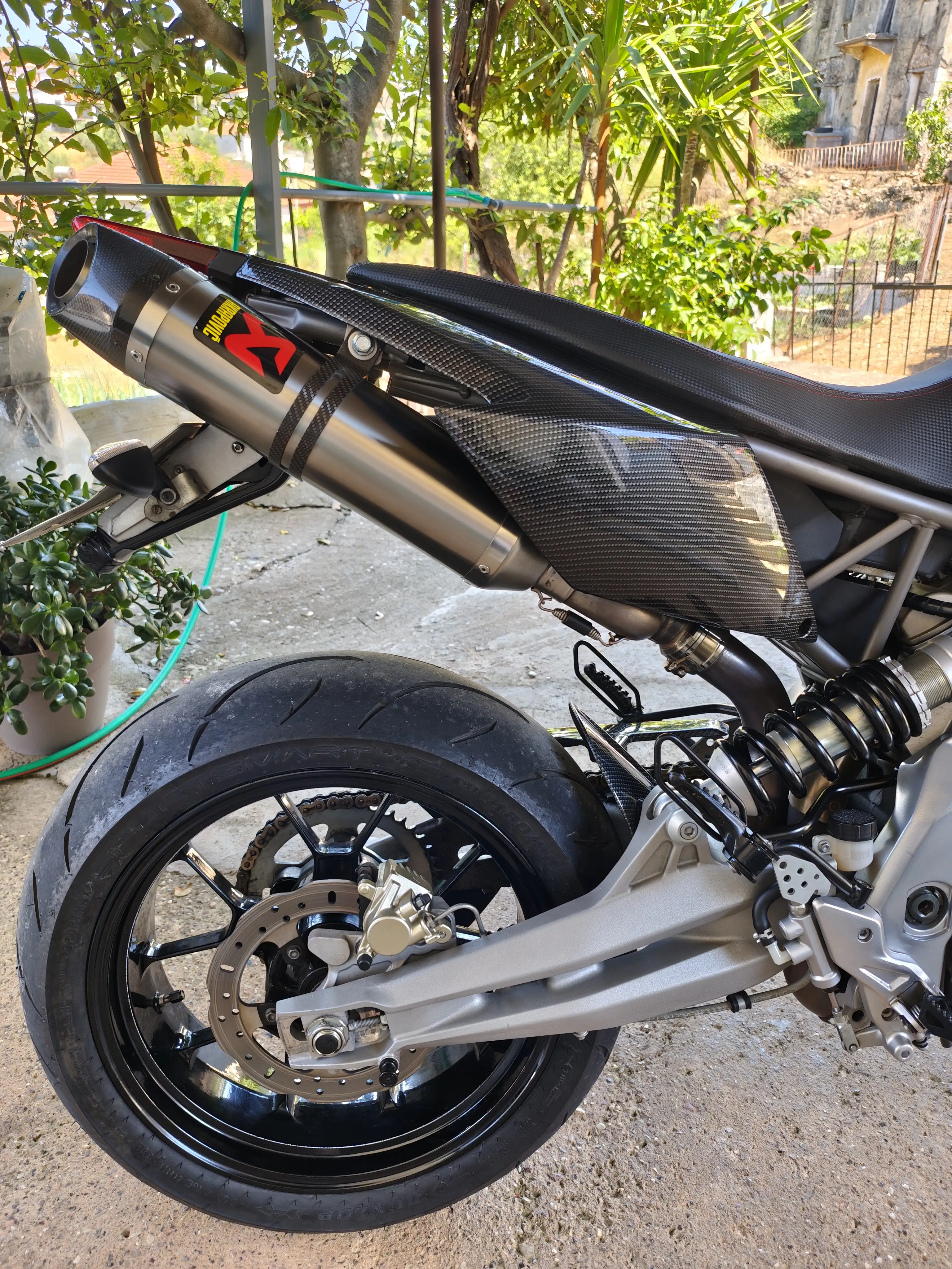 Aprilia Dorsoduro 750 '09