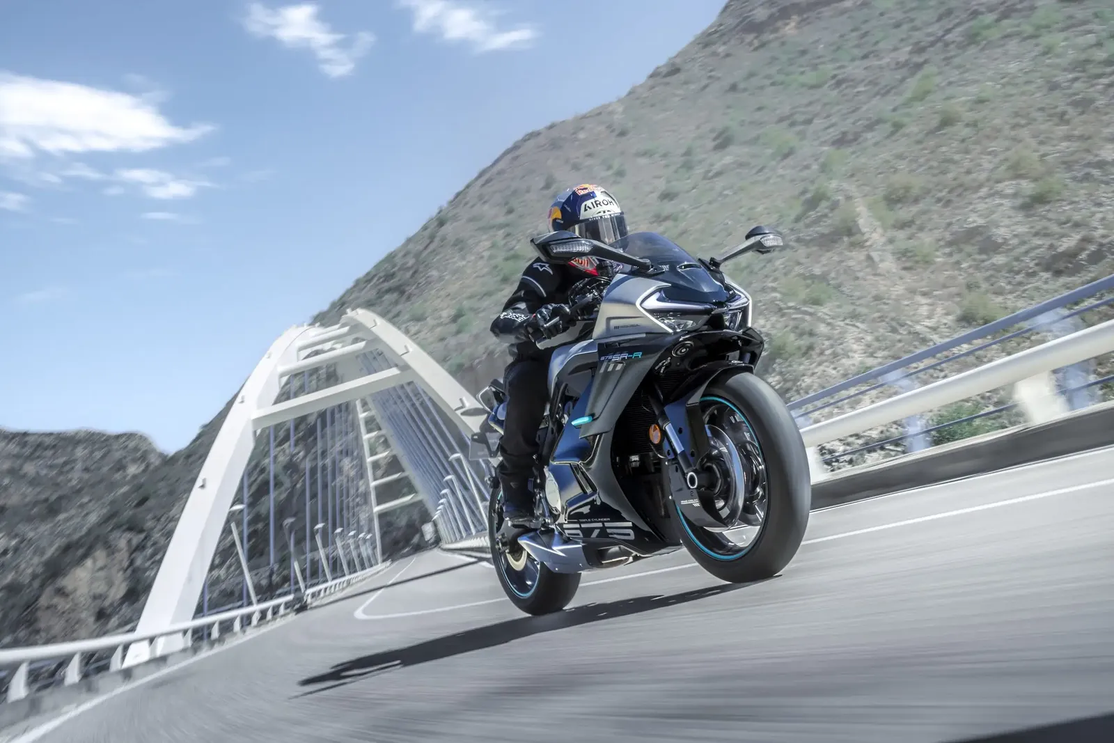 CFMoto 675SR-R '26