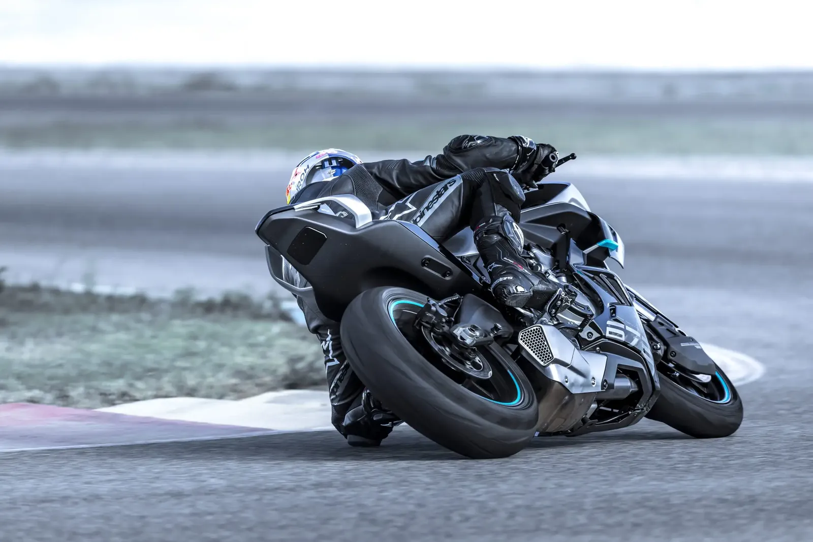 CFMoto 675SR-R '26
