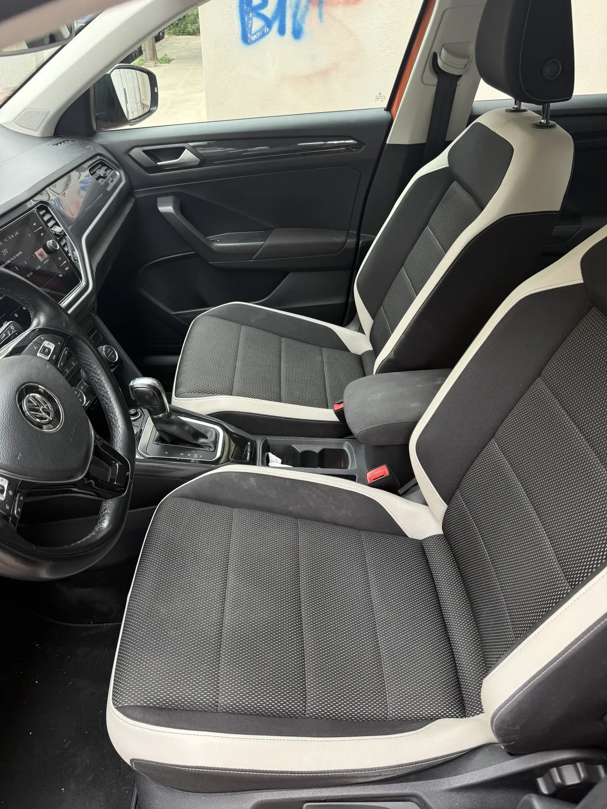Volkswagen T-ROC TSI …