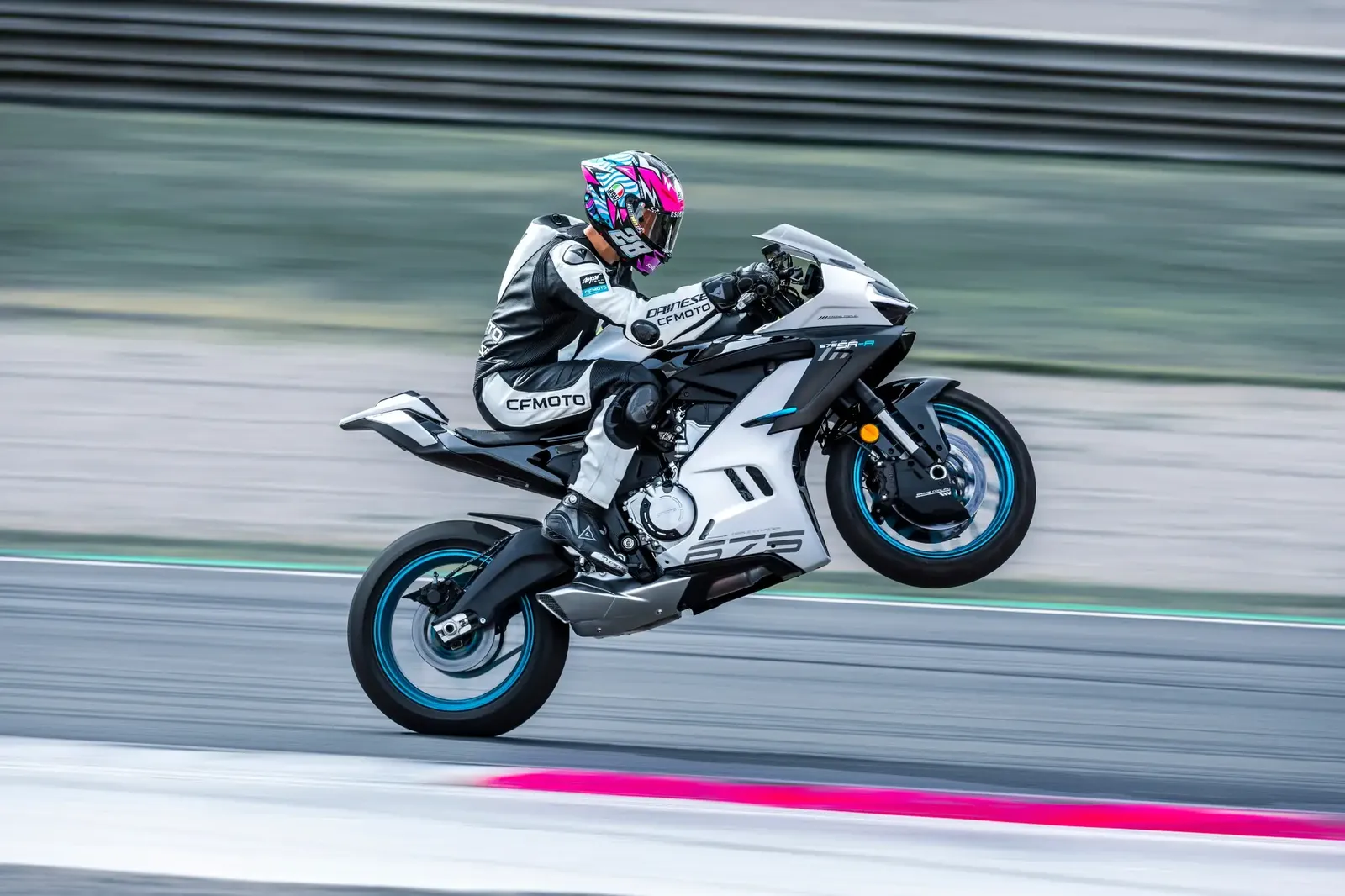 CFMoto 675SR-R '26