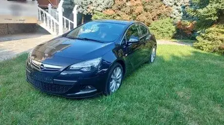 Opel Astra GTC …