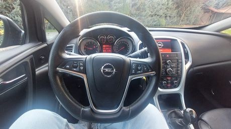 Opel Astra GTC …