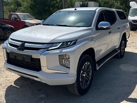 Mitsubishi L200 '22