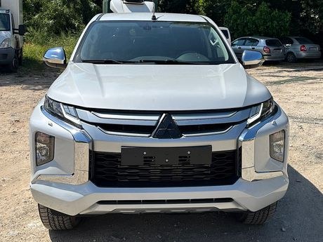 Mitsubishi L200 '22