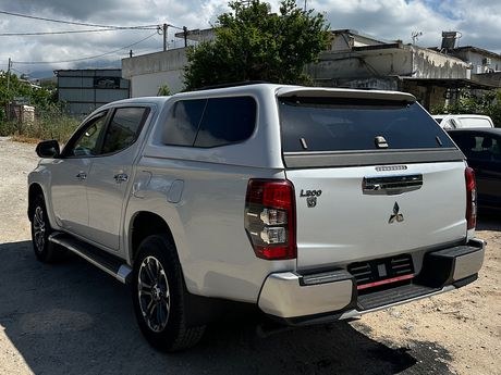 Mitsubishi L200 '22