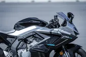 CFMoto 675SR-R '26