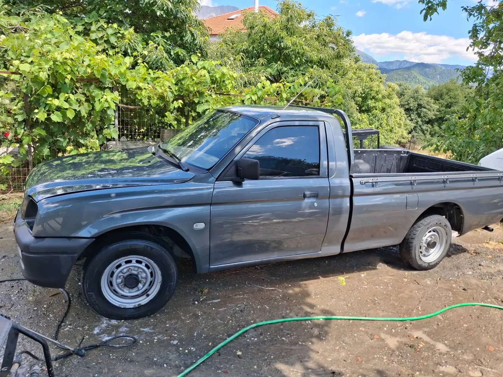 Mitsubishi '98