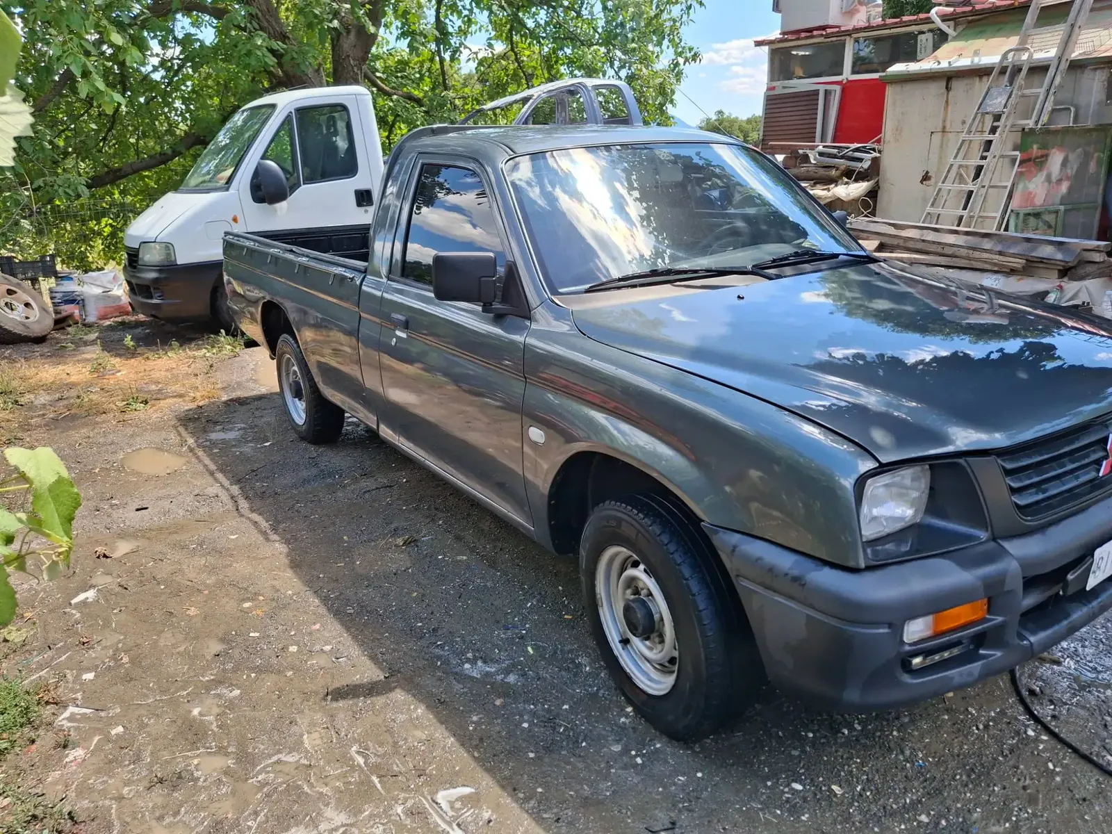 Mitsubishi '98