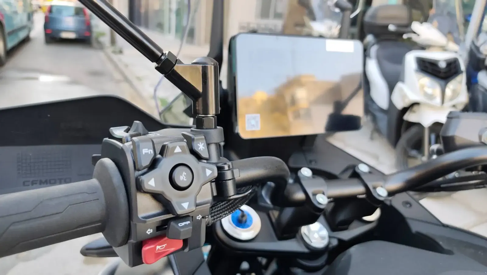 CFMoto MT 800 ES '26