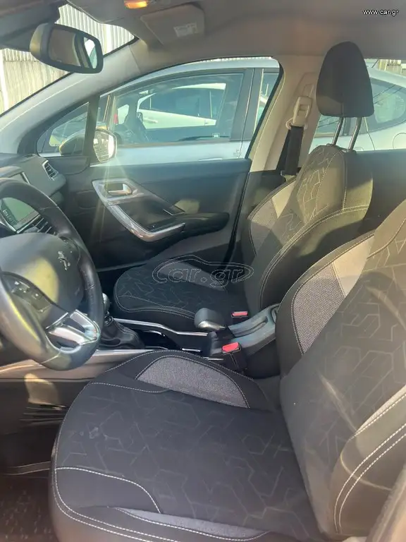 Peugeot 2008 '17