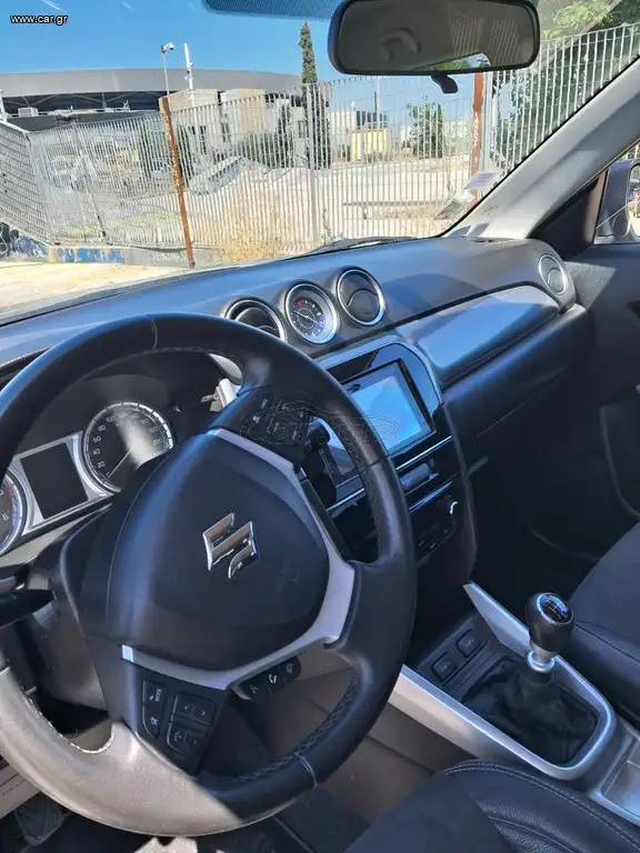 Suzuki Vitara GLX '16