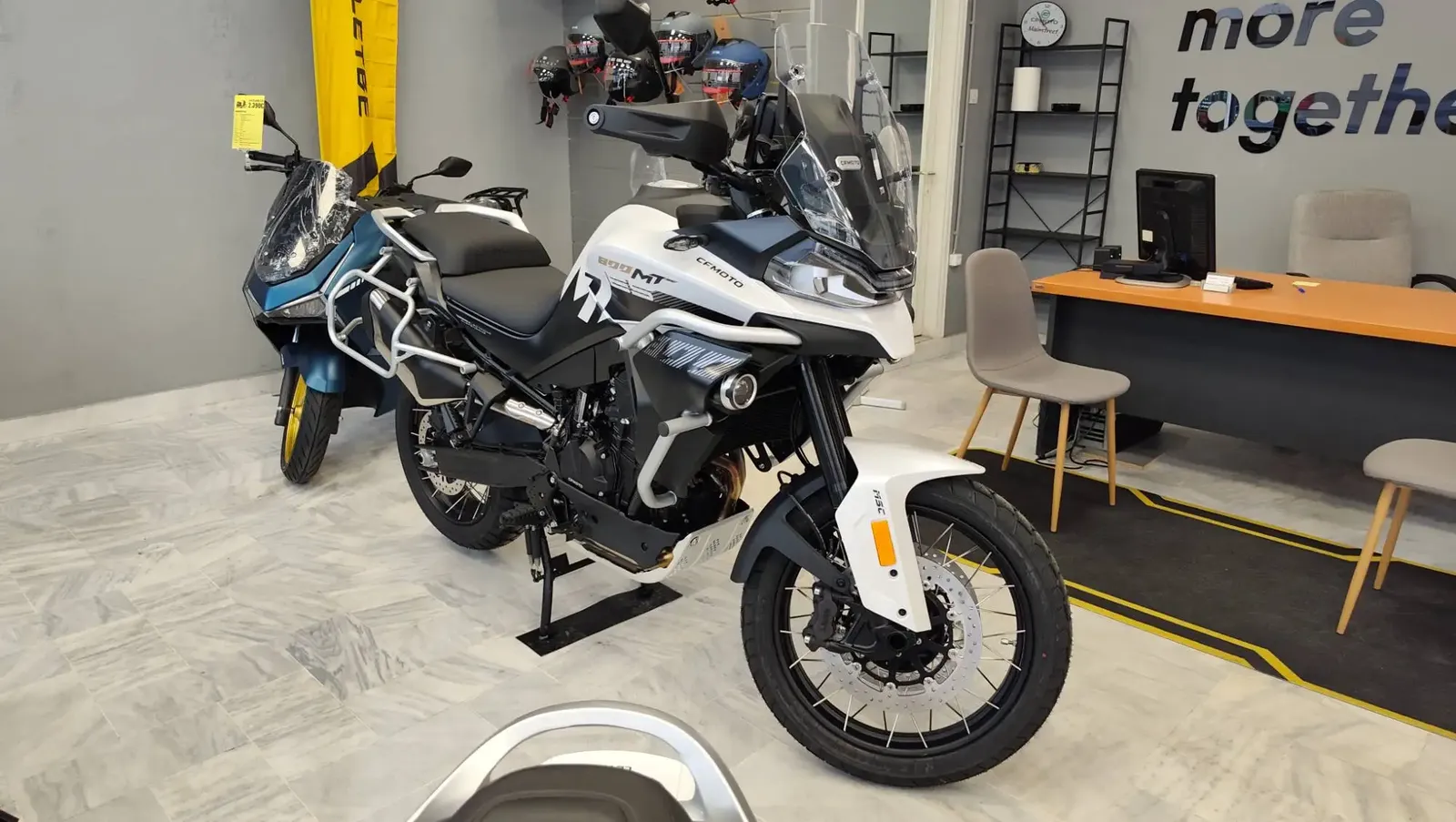CFMoto MT 800 ES '26