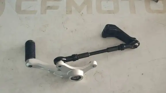 ΛΕΒΙΕΣ ΤΑΧΥΤΗΤΩΝ CFMOTO 450 SR
