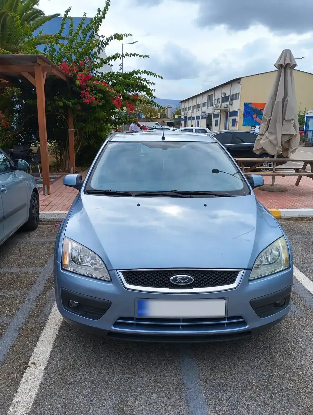 Ford Focus GHIA 1,6 FULL …