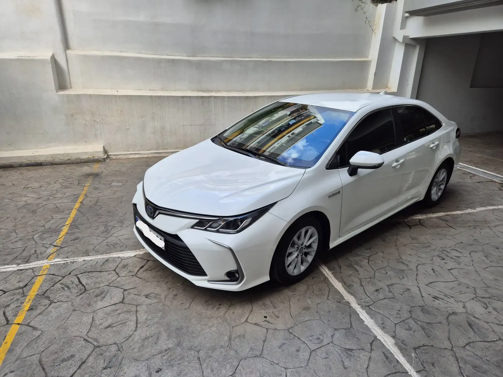 Toyota Corolla 1.8 HSD Active …