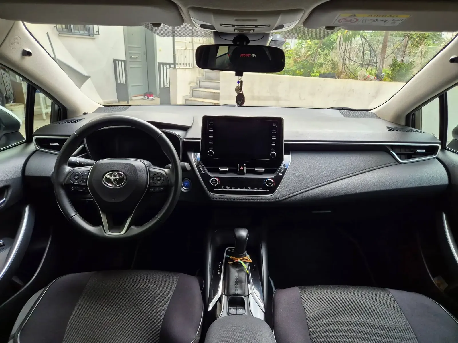 Toyota Corolla 1.8 HSD Active …