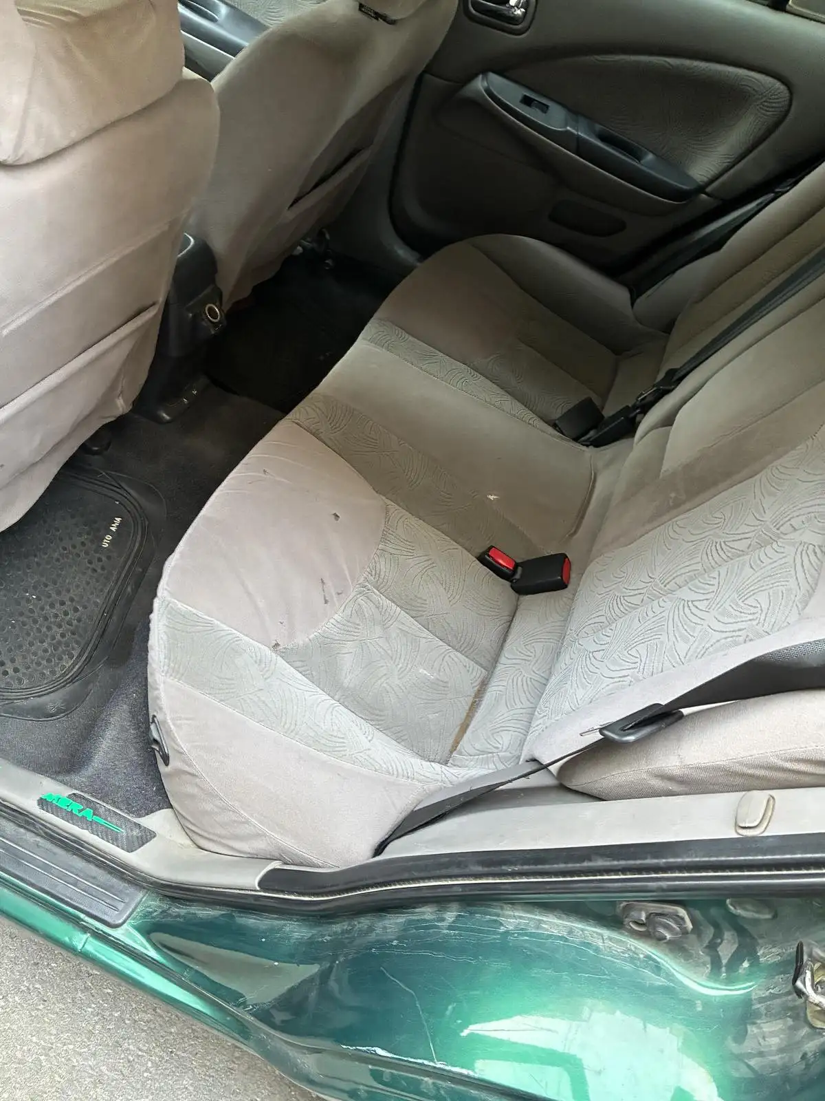Nissan Almera '03