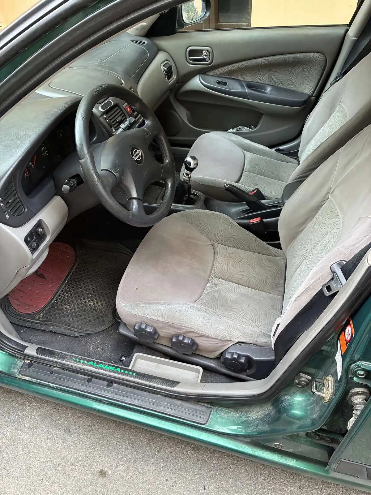 Nissan Almera '03