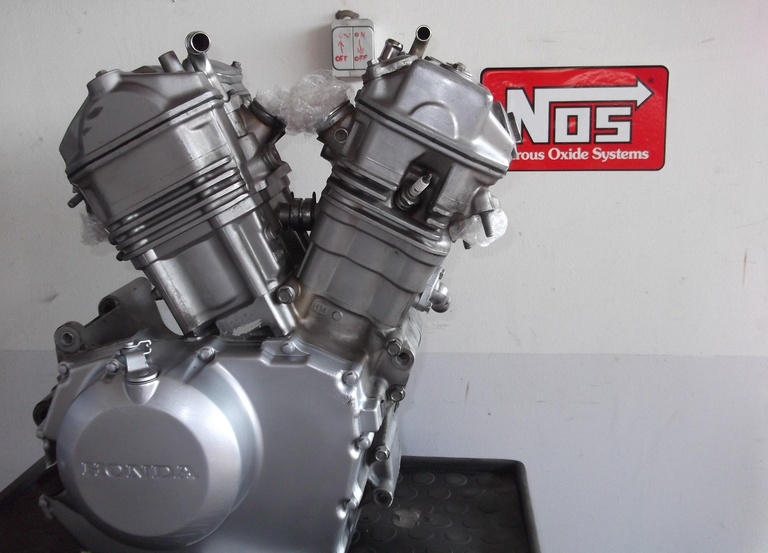 HONDA XRV750 AFRICA …