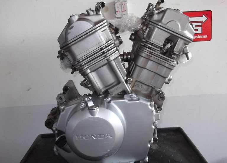 HONDA XRV750 AFRICA …