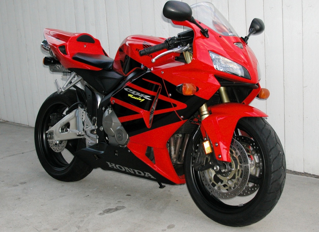 Honda CBR600RR 2003/2008 κεφαλή πλήρες με βαλβίδες σε άριστη κατάσταση!!! σαν καινουρια!!!