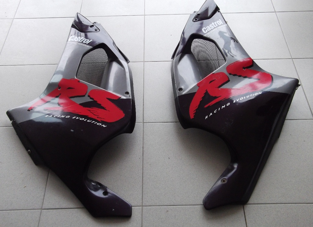 Aprilia RS 125 Extrema 1992/1997 καρίνες  Fairing L+R και αεραγωγοί  σε άριστη κατάσταση!!!