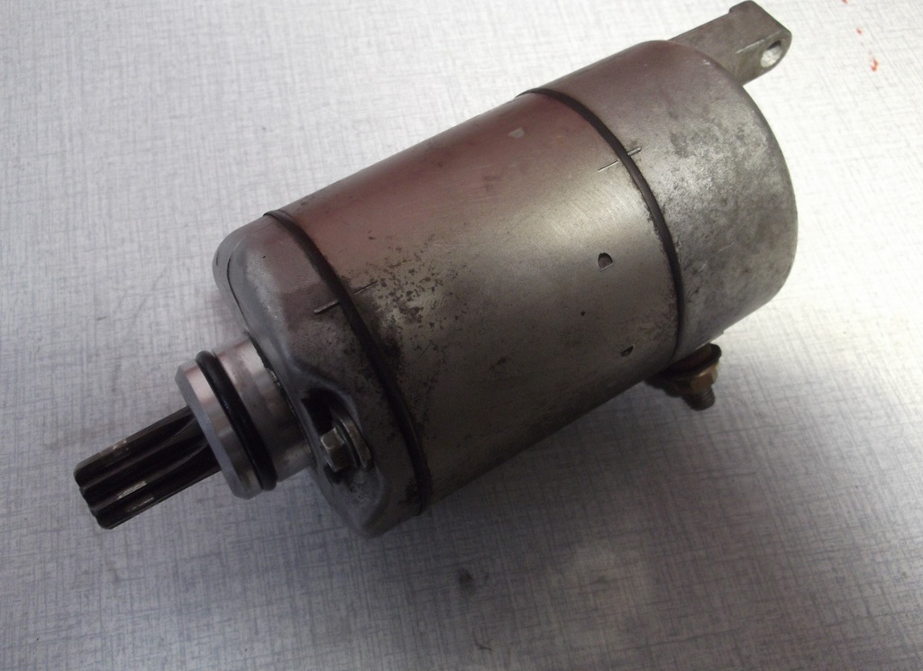 Yamaha T MAX 500 2004/2007 γνησια εργοστασιακή  μίζα σε άριστη κατάσταση!!!