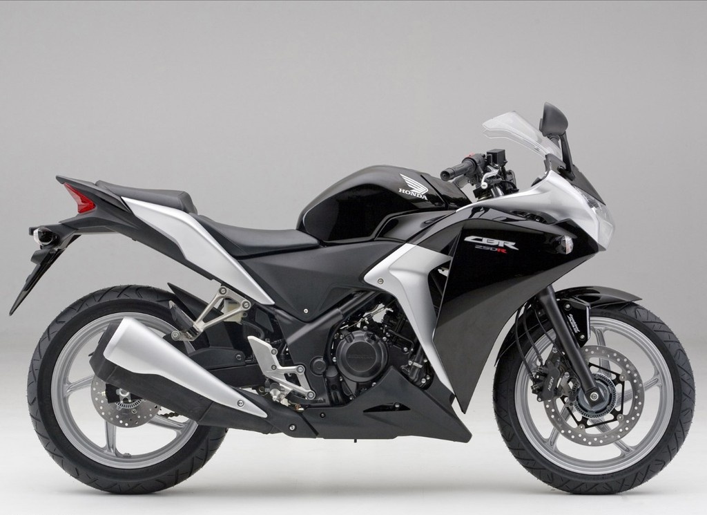 Honda CBR 250RR 2010/2013 Τελικό Εξάτμισης σε άριστη κατάσταση!!!σαν καινουριο!!!!.