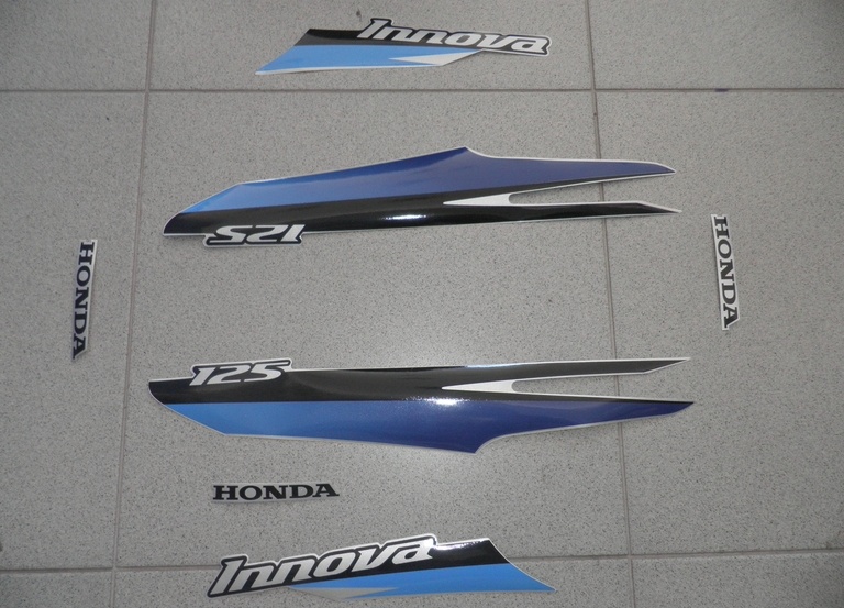 HONDA INNOVA 125 SET ΑΥΤΟΚΟΛΛΗΤΑ