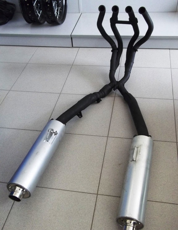 Suzuki GSXR 1300 …