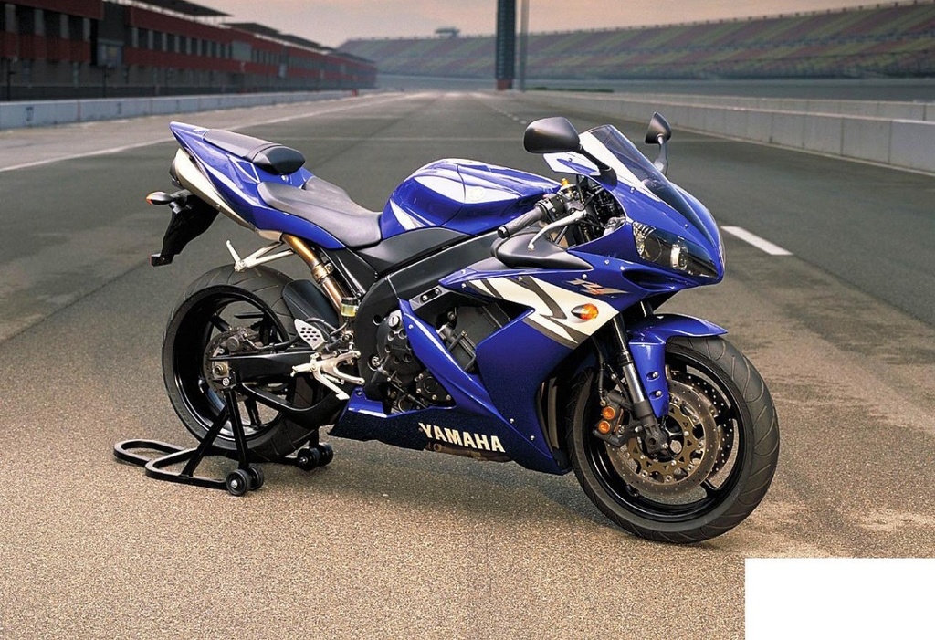 Yamaha yzf R1 2004 2005 2006 Βάση Μάσκας και οργάνων (Φανοστάτης) εμπρός σε άριστη κατάσταση!!!!