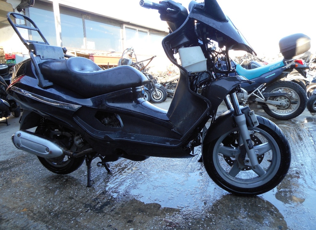 PIAGGIO X8 250cc 2007 Για ανταλλακτικά κινητήρας σε άριστη κατάσταση!!! 