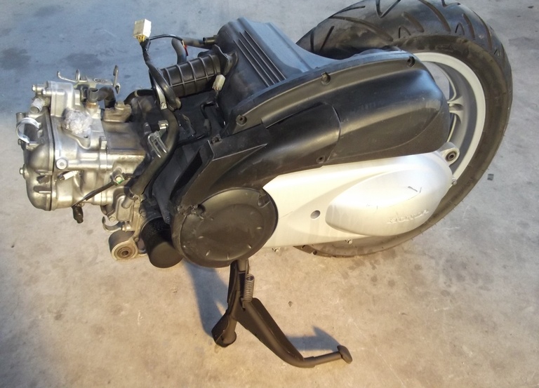 HONDA SH 300  INJECTION ΚΙΝΗΤΗΡΑΣ TYΠΟΥ NF02E-  ΣΕ ΑΡΙΣΤΗ ΚΑΤΑΣΤΑΣΗ!!! 