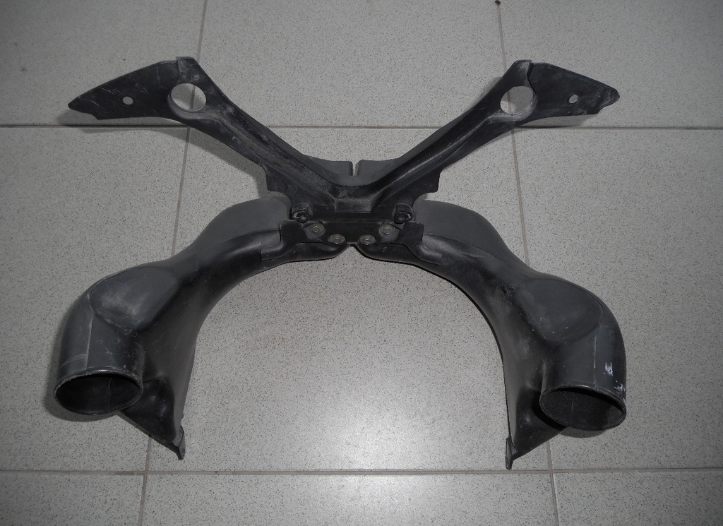 Yamaha YZF-R6 2004  Αεραγωγοί fairing (Ram air)  σε άριστη κατάσταση!!!! 