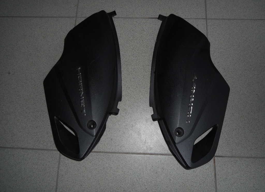 Honda CB600F Hornet 2007/2014 καπάκια L+R πλαϊνά κάτω σέλας σε άριστη κατάσταση!!!  