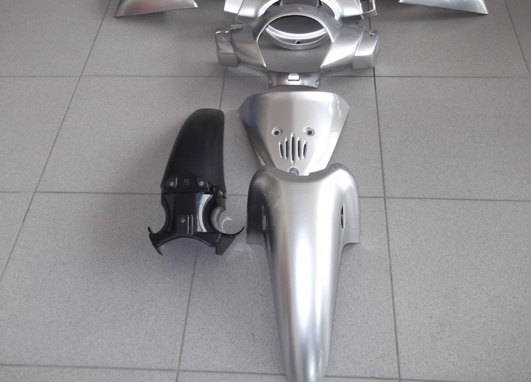 HONDA INNOVA ΑΝF125 KAΡΜΠYΡΑΤΕΡ ΚΙΤ ΠΛΑΣΤΙΚΩΝ FAIRING (ΚΟΥΣΤΟΥΜΙ)