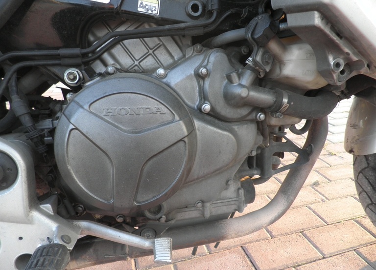 Honda XL 1000V Varadero 2004 INJECTION  '04 