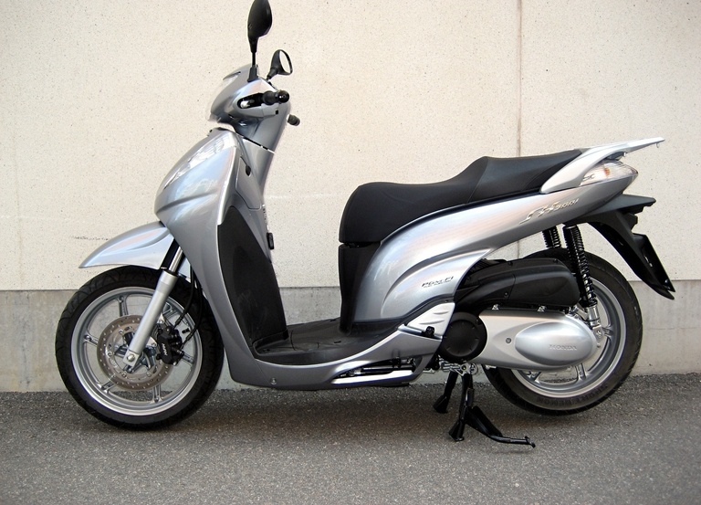 PIAGGIO X9 250 KAI HONDA SH 300 ΦΥΓΟΚΕΝΤΡΙΚΟ ΚΙΝΗΣΕΩΣ (ΚΑΜΠΑΝΑ) ΕΜΠΡΟΣ ΚΟΜΠΛΕ!!!!!