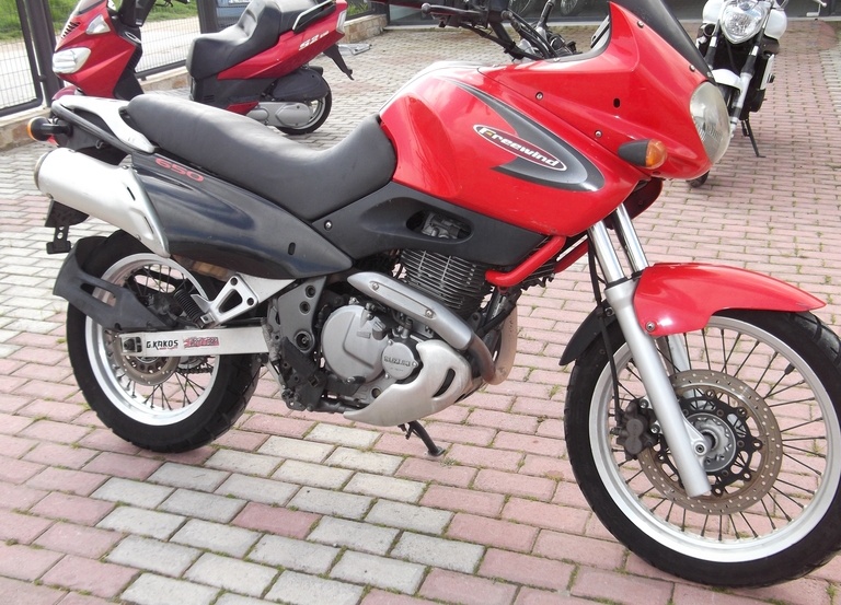 Suzuki XF 650 Freewind '04 ΓΙΑ ΑΝΤΑΛΛΑΚΤΙΚΑ!!!!!!!!! 