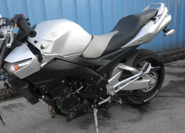 Suzuki GSR 600  2007 '07 ΓΙΑ ΑΝΤΑΛΛΑΚΤΙΚΑ!!!!!!!!!!!!!! 