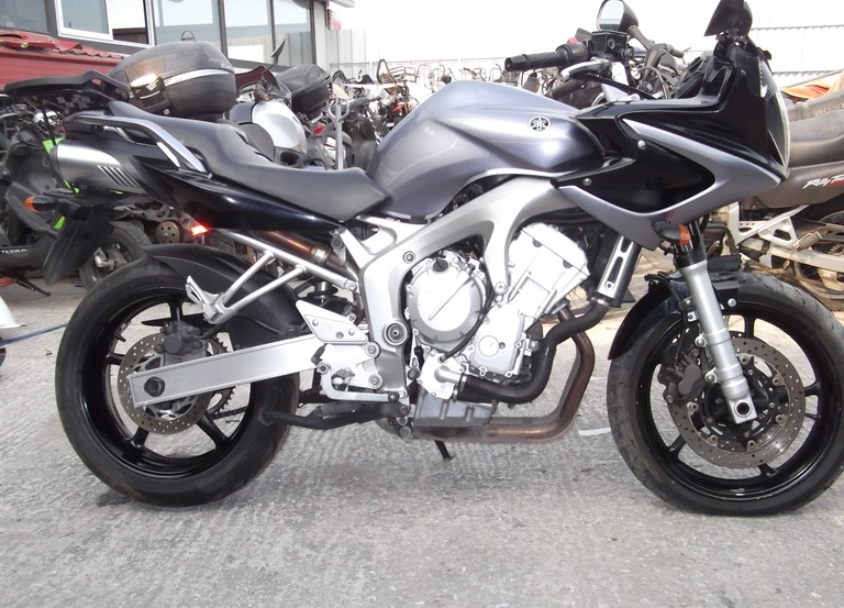 YAMAHA FZ 6 FAZER-S2  2005 ΓΙΑ ΑΝΤΑΛΛΑΚΤΙΚΑ!!!!!!!!! 