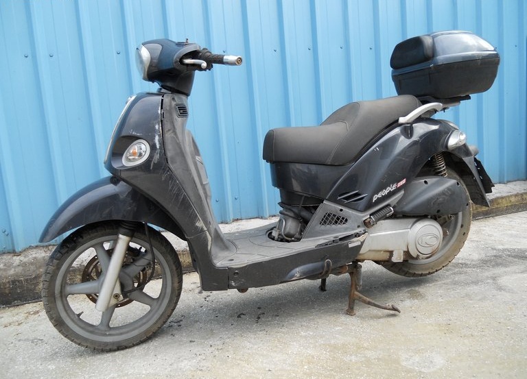 KYMCO PEOPLE 250 ΓΙΑ ΑΝΤΑΛΛΑΚΤΙΚΑ 