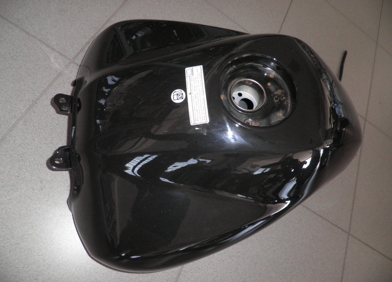 ΓΙΑ YAMAHA FZ6 FAZER S2 600 2007 ΤΕΠΟΖΙΤΟ ΒΕΝΖΙΝΗΣ (ΡΕΖΕΡΒΟΥΑΡ) ΣΑΝ ΚΑΙΝΟΥΡΙΟ!!!!