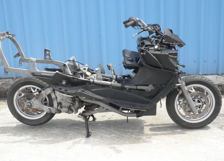 SUZUKI AN BURGMAN 400 ΜΟNTELO 2008 ΓΙΑ ΑΝΤΑΛΛΑΚΤΙΚΑ 