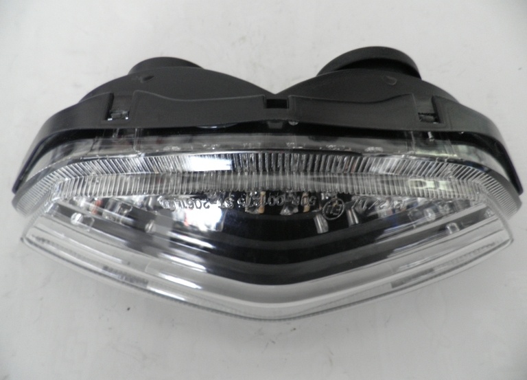 SUZUKI DL 650-1000 V-STROM ΑΞΕΣΟΥΑΡ ΠΙΣΩ ΦΑΝΑΡΙ ME LED ΚΑΙ ΕΝΣΟΜΑΤΟΜΕΝΑ ΦΛΑΣ