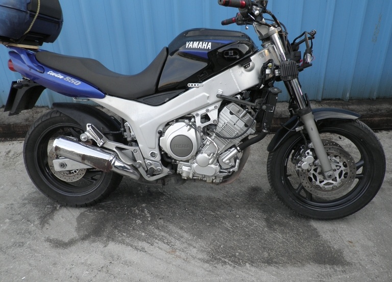 YAMAHA TDM 850 